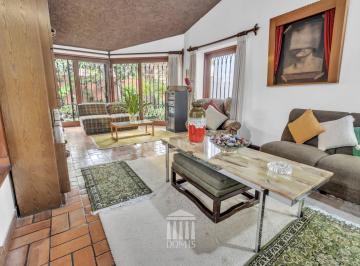 Casa · 294m² · 3 Dormitorios · 6 Estacionamientos · Casa en Santa Patricia I - Etapa