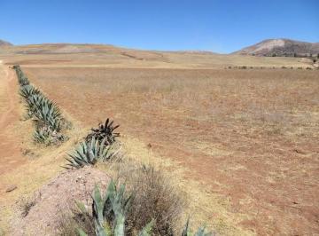 Terreno / Lote · 243000m² · Terreno Hermoso en Maras, Cusco, Valle Sagrado (5 Minutos Aeropuerto Chincheros)