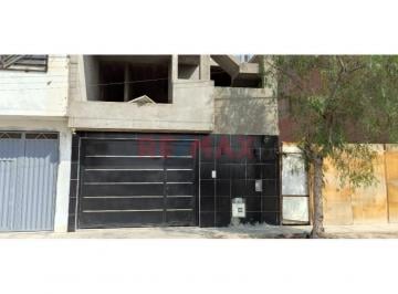 Casa · 180m² · 4 Dormitorios · Venta de Casa 2 Pisos en Urb Santa Paula 2 Puente Piedra