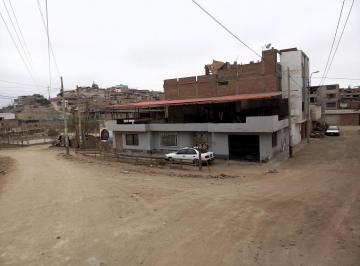 Casa · 167m² · 3 Dormitorios · 1 Estacionamiento · Casa en Venta en Villa María del Triunfo