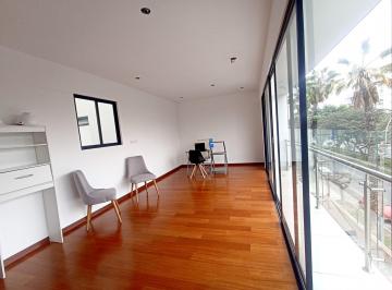 Departamento · 149m² · 2 Dormitorios · 1 Estacionamiento · Venta Departamento en San Isidro Limite con San Borja - Triplex