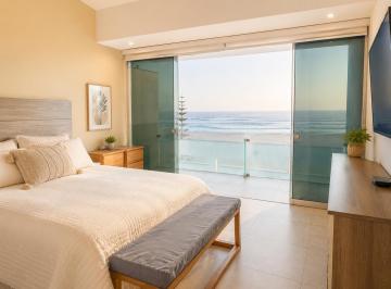 Casa Venta 240m² de 5 habitaciones · Casa en Venta en Playa Señoritas con Vista Al Mar y Piscina!