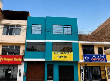 Otros · 140m² · 8 Dormitorios · Edificio Comercial en Los Pinares
