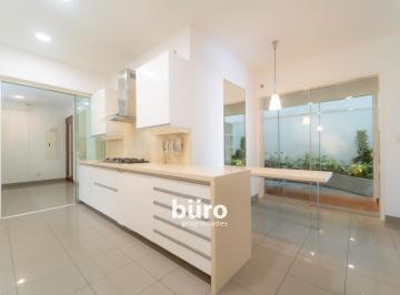 Cocina · Elegante Departamento de 3 Dorm. con Vista Al Mar en Malecon Paul Harris