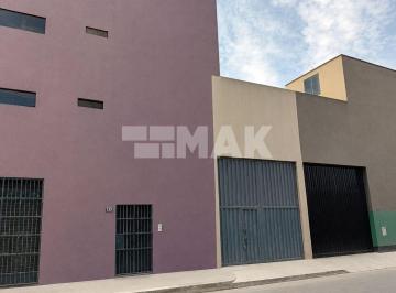 Nave industrial Alquiler · ¡Excelente Local en Una Magnífica Ubicación en La Urbanización Los Sauces!