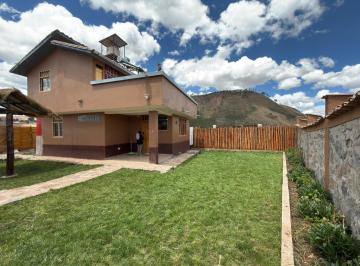 Casa de campo de 3 habitaciones, Urubamba · Casa de Campo en Alquiler – Huaypo Grande, Cerca a La Laguna