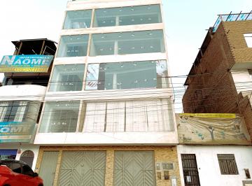 Local comercial , Lima · Locales Comerciales, Industriales, Oficinas 141 m². con Gran Potencial Comercial Av Trapiche
