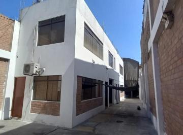 Local comercial · 237m² · 4 Estacionamientos · Local Comercial en Chorrillos