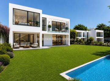 Casa 863m² Venta La Molina · Casa de At. 863 m² en Exclusivo Condominio, La Planicie (Primera Etapa)