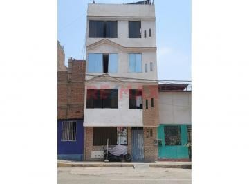 Casa · 160m² · 7 Dormitorios · Casa en Puente Piedra