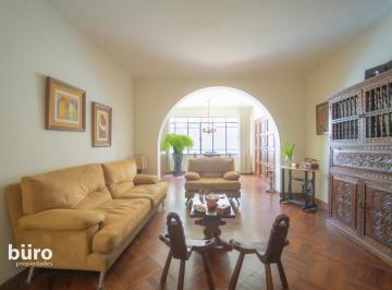 Casa de 7 habitaciones, Lima · Casa Como Terreno en Venta en Zona Comercial de Alto Tánsito en Miraflores