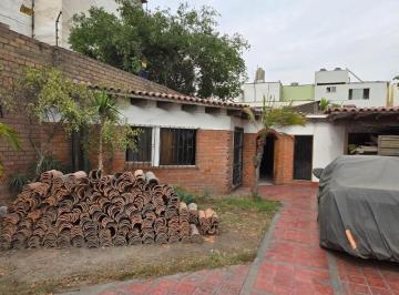 Terreno / Lote · 372m² · Surco Vendo Casa Como Terreno Param 10 Pisos Buena Ubicaciòn