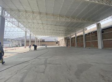 Nave industrial · 2m² · 4 Estacionamientos · Alquiler de Local Industrial en Campoy de 7,856 m²