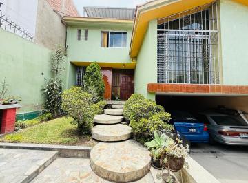 Casa de 4 habitaciones, Lima · Vendo Casa en Urbanización Las Gardenias - Surco