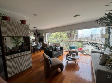 Departamento de 3 habitaciones, Lima · Departamento en Venta Frente a Parque con Cochera Doble en Surco