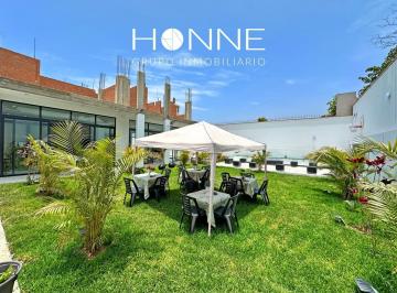Casa · 450m² · 4 Dormitorios · 6 Estacionamientos · Casa - El Sol de La Molina