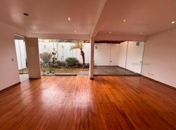 Casa · 250m² · 3 Dormitorios · 2 Estacionamientos · Casa en Condominio
