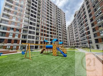 Departamento · 80m² · 3 Dormitorios · Venta de Moderno Departamento en Surco, Cerca de Evitamiento y Primavera
