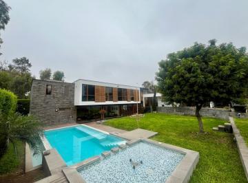 Casa de 5 habitaciones, Lima · Exclusiva y Lujosa Casa en Paso Chico con Todas Las Comodidades