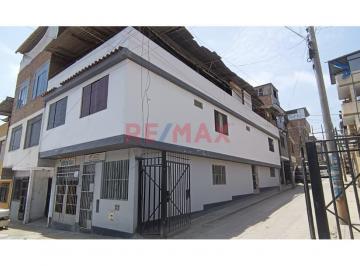 Casa · 216m² · 8 Dormitorios · Venta de Casa en Villa El Salvador Ubicado en Esquina