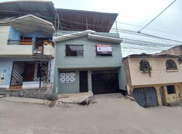 Casa · 195m² · 5 Dormitorios · 1 Estacionamiento · Se Vende Bonita Casa de 2 Pisos en S. J. m.