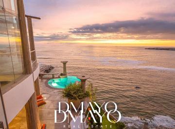 Casa · 503m² · 5 Dormitorios · 5 Estacionamientos · Venta de Casa - Experiencia ‘game Of Thrones’: Casa de Playa con Túnel Subterráneo Único Frente Al Mar