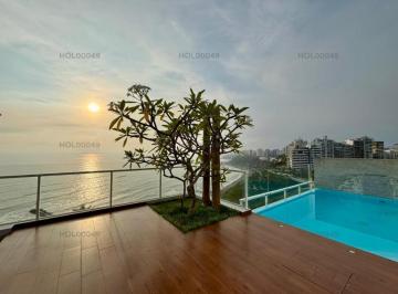 Departamento · 1000m² · 5 Dormitorios · 3 Estacionamientos · Espectacular Penthouse en El Malecon de Barranco