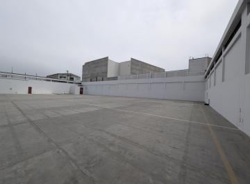 Local comercial · 1860m² · Local en Ate Límite con La Molina