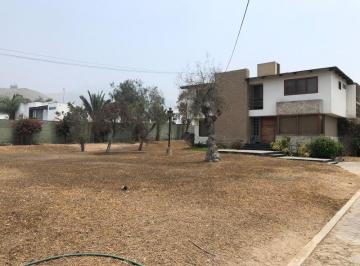 Terreno / Lote · 572m² · 4 Dormitorios · 5 Estacionamientos · Tiene Parám 2023. Se Pueden Construir 7 Casas de 2 Pisos Mas Azotea