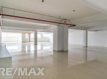 Oficina comercial · 340m² · Alquiler de Oficina en Santa Anita 340 m² de Area Libre