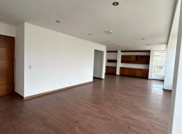Departamento de 4 habitaciones, Lima · En Venta Departamento Remodelado en San Isidro