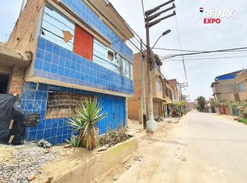 Casa · 280m² · 11 Dormitorios · 2 Estacionamientos · Venta de Casa Amplia, en Nazareth en San Martín de Porres, a Espaldas de Av Prolongación Naranjal
