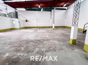 Nave industrial · 237m² · 2 Estacionamientos · Alquiler de Local Industrial en Santiago de Surco 237 m²