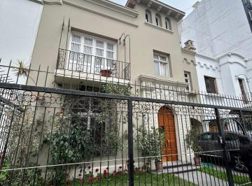 Casa de 5 habitaciones, Lima · Alquilo o Vendo Casona Remodelada en Miraflores a Una Cuadra del Parque Melitón Porras