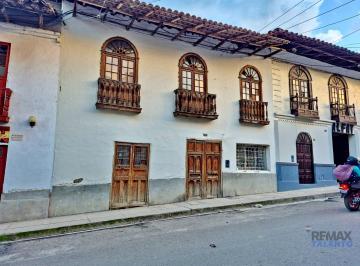 Casa · 372m² · Venta de Casa en Esquina – Jr. José Gálvez, Zona San Pedro, Cajamarca