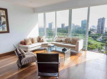 Vive frente al Country Club y despierta cada día con una vista privilegiada al G · Exclusividad con Vista Al Golf
