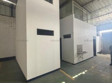 Nave industrial · 450m² · 3 Dormitorios · 2 Estacionamientos · Alquiler Almacenes Industriales Surco