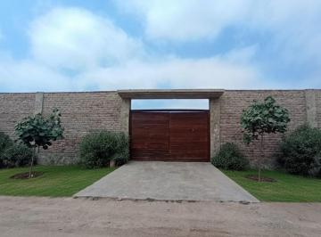 Casa · 255m² · 3 Dormitorios · 3 Estacionamientos · Casa de Campo en Venta en Pachacamac 1000 m²