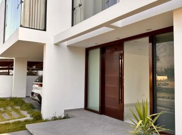 Casa de 3 habitaciones, Arequipa · Exclusiva Casa en Urb. El Cortijo