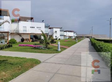 Casa · 115m² · 4 Dormitorios · 2 Estacionamientos · Alquiler Casa de Playa - Condominio El Mirador de Asia, Km 101.5