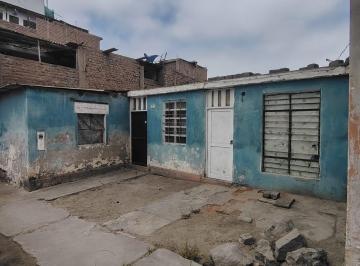 Terreno / Lote de 4 habitaciones, Lima · Ocasión Inversionista Casa Como Terreno Cooperativa San Juan de Diós