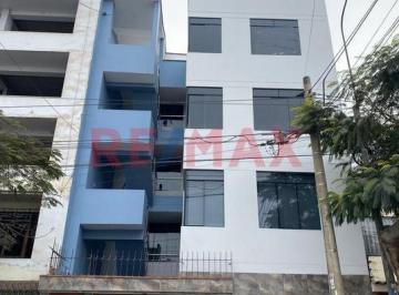 Departamento de 3 habitaciones, Lima · Se Vende Amplio Departamento Ate