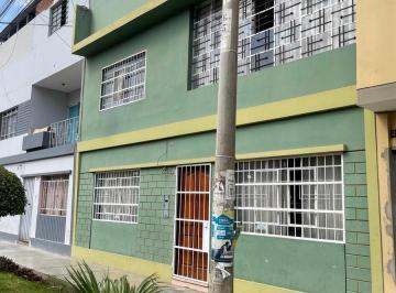 Casa · 174m² · 4 Dormitorios · Vendo Linda Casita en Urbanizacion Palermo Trujillo - Peru