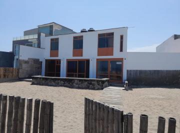 Casa de playa de 4 habitaciones, Lima · Casa Frente Al Mar en Venta en Villa