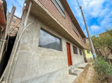Casa · 90m² · 4 Dormitorios · Venta de Casa en Villa Maria del Triunfo