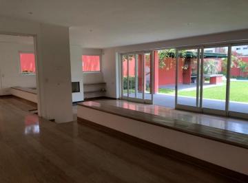 Casa de 5 habitaciones, Lima · Vta La Molina Calle Los Portales Casa 5d + 3c 2p Jardín Piscina Terraza