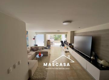 Departamento · 270m² · 3 Dormitorios · 2 Estacionamientos · Vendo Duplex Tipo Casa en Chacarilla Surco Frente a Parque!