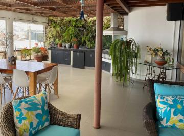 Casa · 557m² · 6 Dormitorios · 5 Estacionamientos · Venta de Exclusiva Casa de Playa en Punta Negra