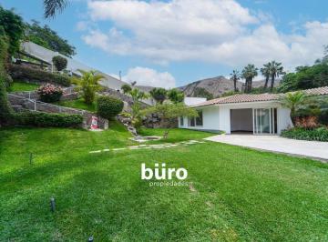 Casa de 4 habitaciones, Lima · Lindisima Casa en Esquina en Venta con La Mejor Cava en La Pradera La Molina