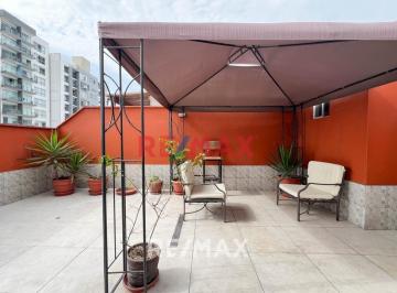 Departamento · 127m² · 4 Dormitorios · 1 Estacionamiento · Duplex en Barrio Medico 174.13 m². Limite con Aurora Miraflores